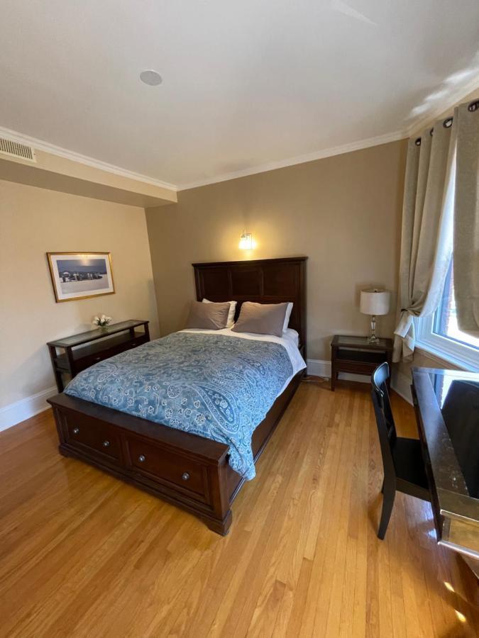 The Century House Bed And Breakfast オタワ エクステリア 写真